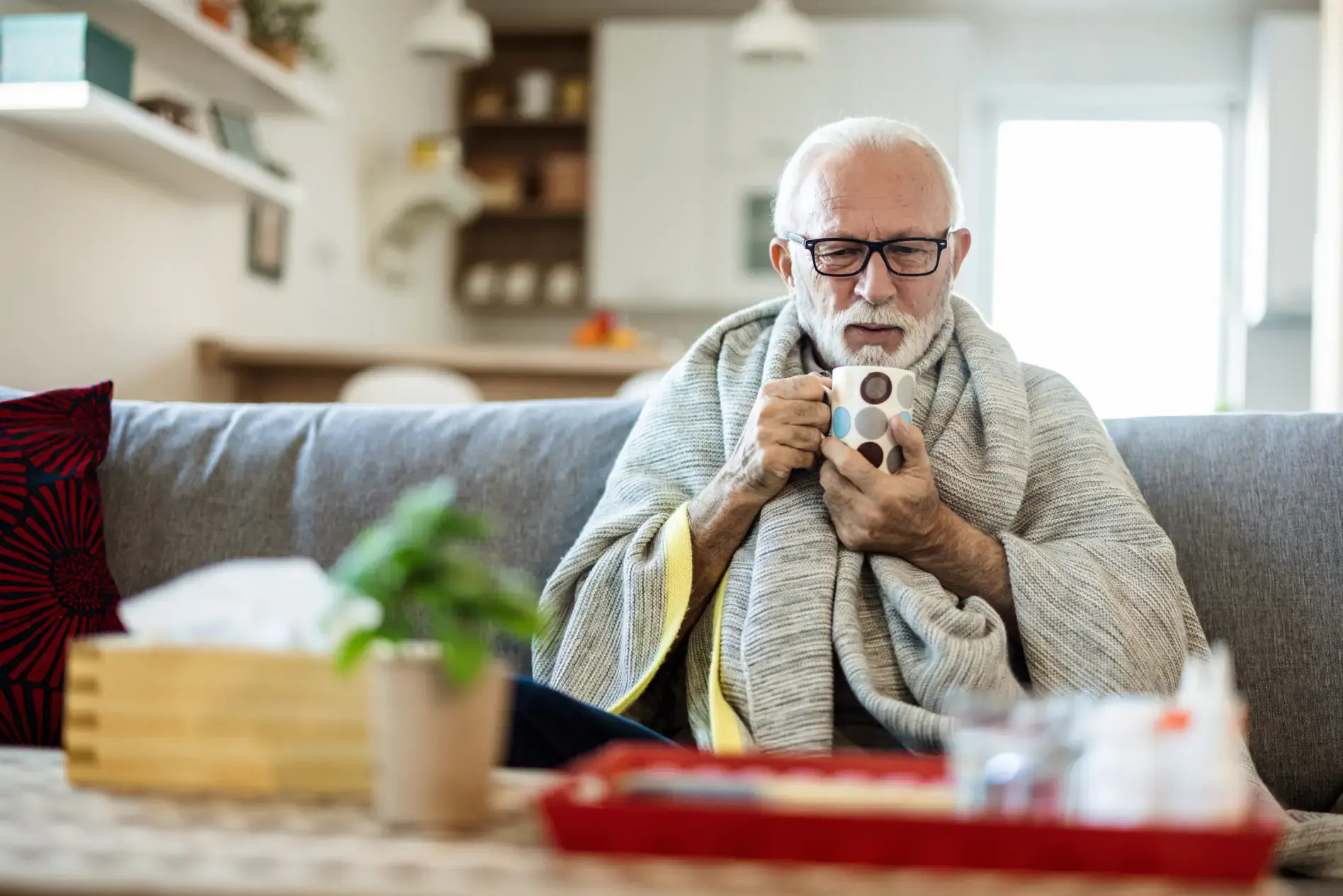 Cuidados com idosos no inverno: como proteger a saúde durante o frio Cuidados com idosos no inverno: como proteger a saúde durante o frio