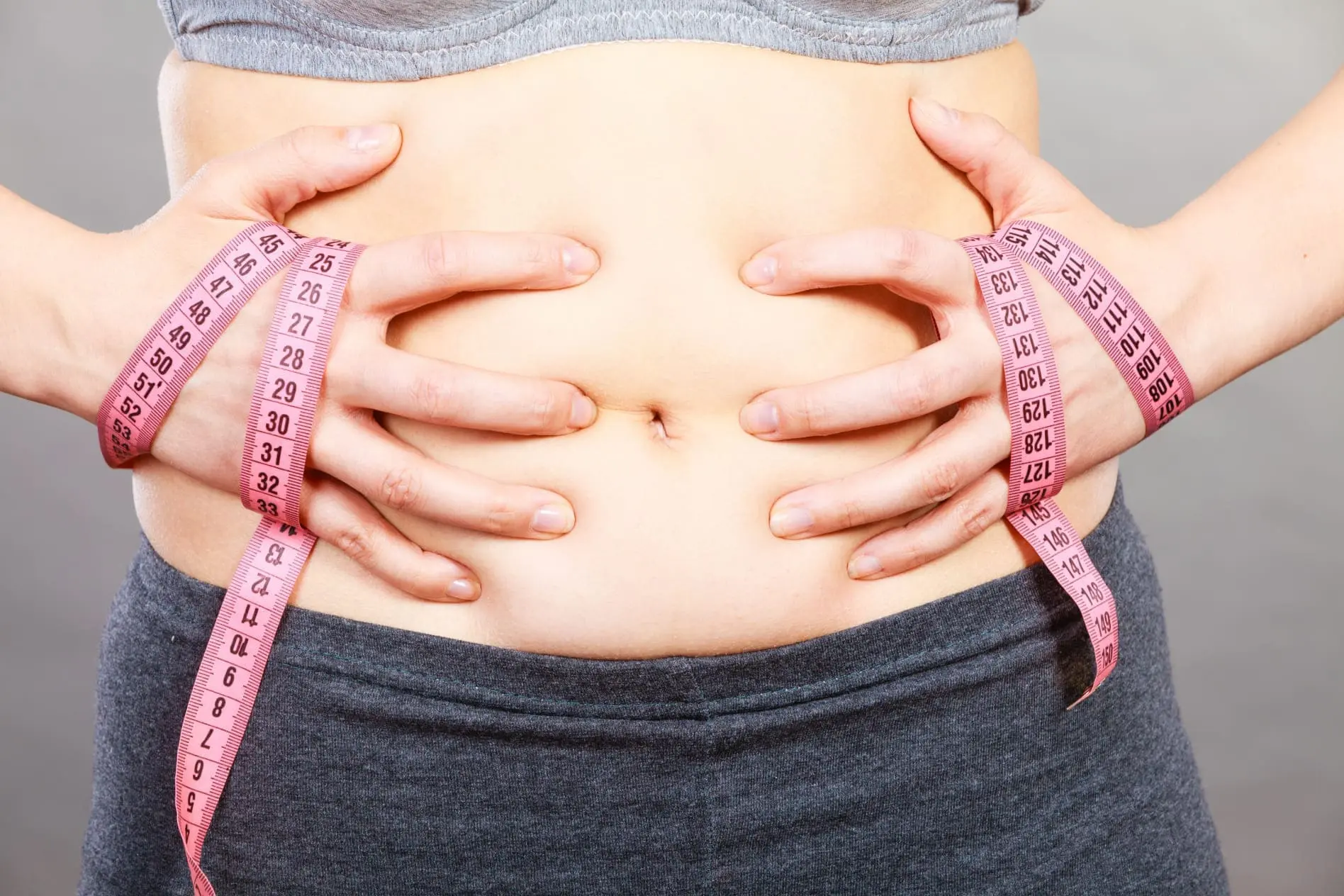 Como perder gordura abdominal? Veja 7 dicas fáceis